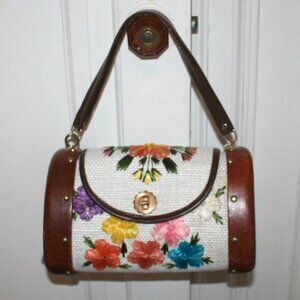 LAST CHANCE! BUY NOW! 60s Raffia Monkey Pod Hawaiian Barrel Purse Tropical Tiki